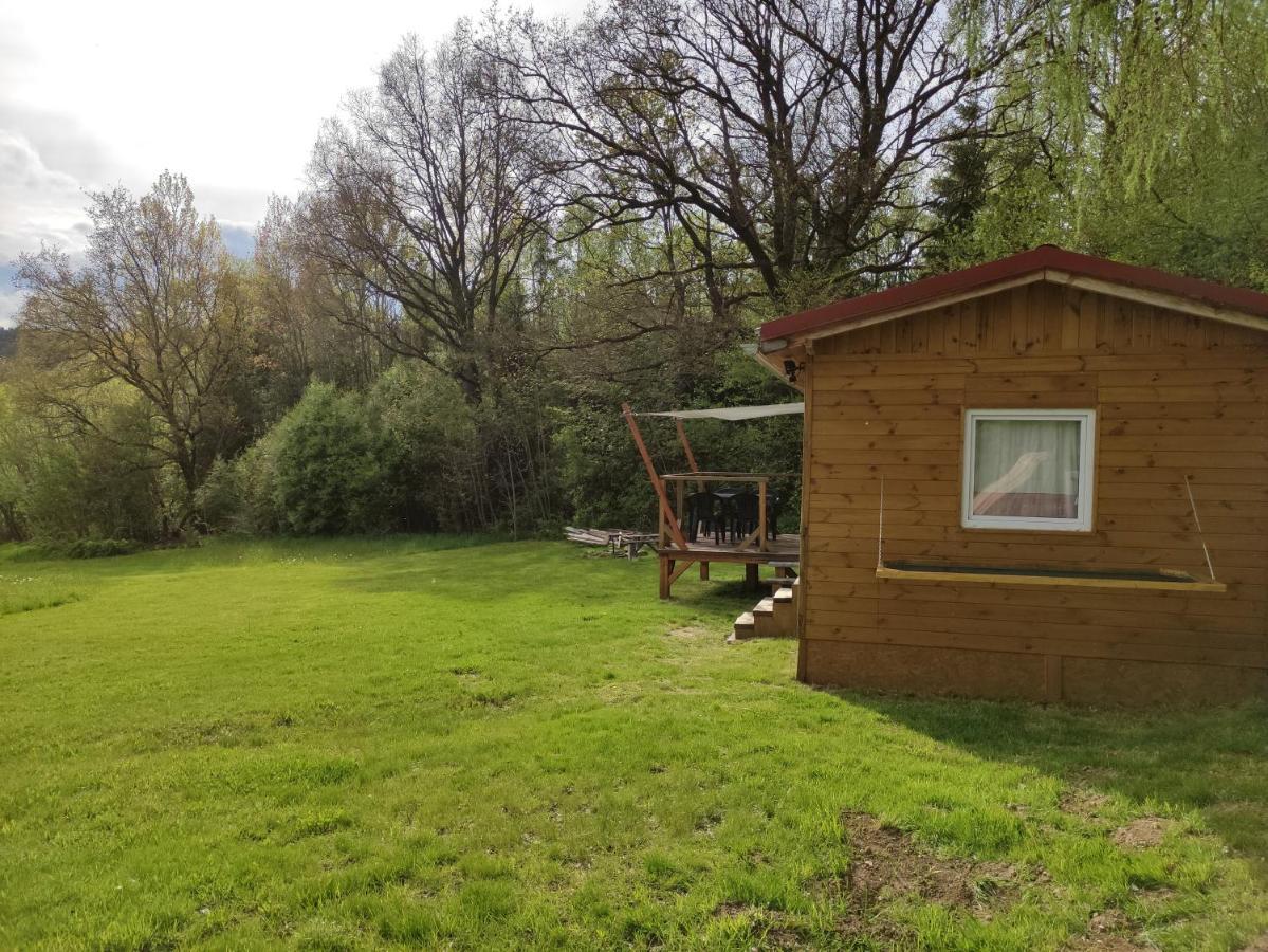 Mobilni Dum Villa Dolni Dvoriste Exterior photo